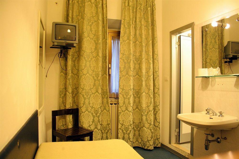 Hotel Romagna Firenze Kültér fotó